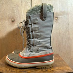 Sorel Waterproof Winter Boots - Size 8 Women’s
